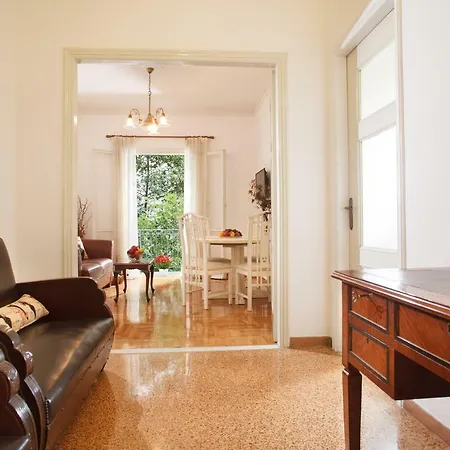 Appartamento Cozy With A Vintage Touch In Kolonaki Area. Atene